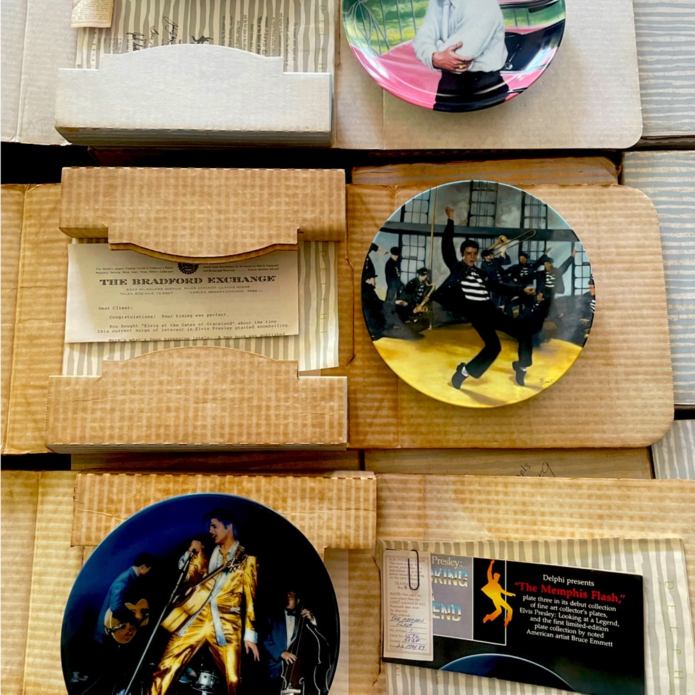 16 Vintage Delphi Elvis Presley Plates Certificate Of Authenticity Paperwork